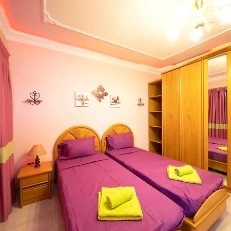 Seafront Living With Private Garage Daire St. Paul's Bay