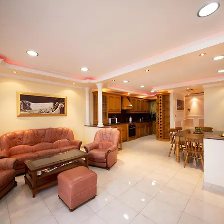 Seafront Living With Private Garage Apartment St. Paul's Bay