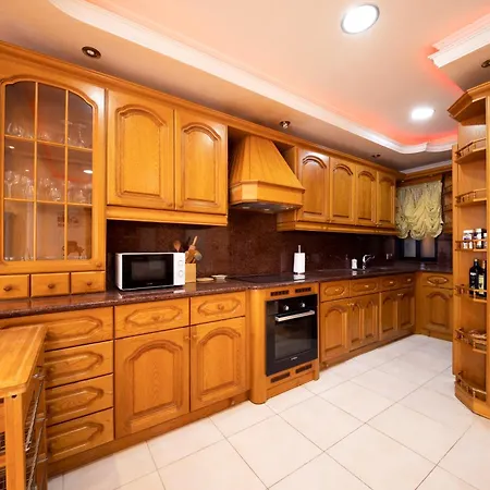 Apartment Seafront Living With Private Garage St. Paul's Bay