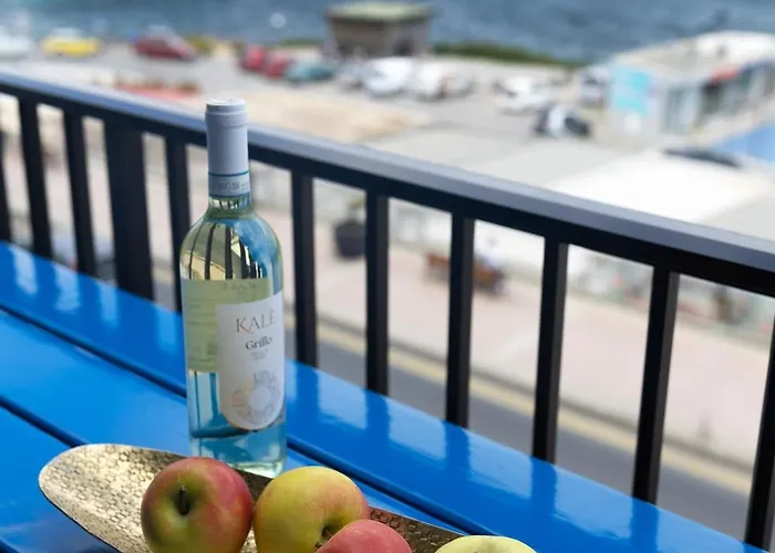 Апартаменты Seafront Living With Private Garage *