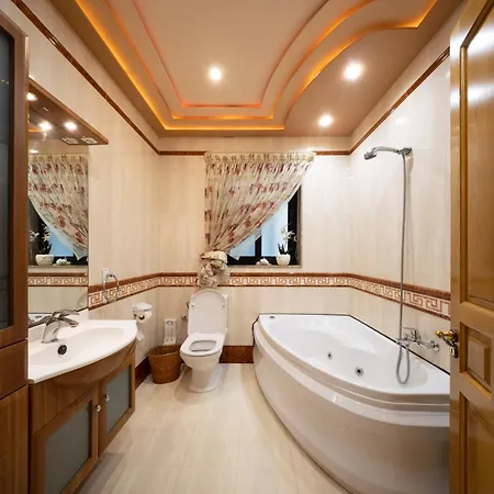 Seafront Living With Private Garage Apartman *