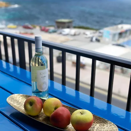 Apartman Seafront Living With Private Garage *