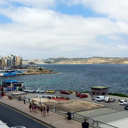 Seafront Living With Private Garage Apartman